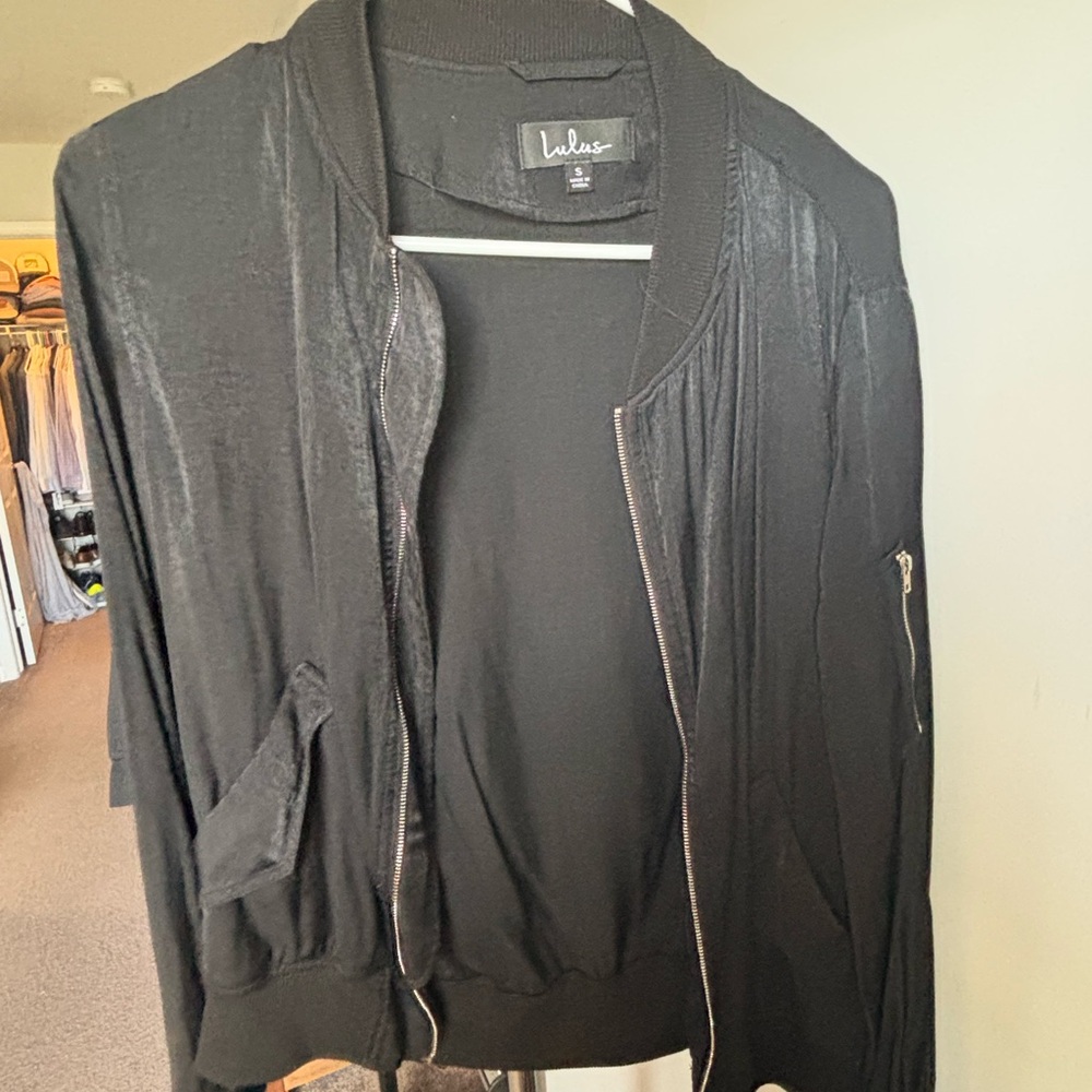 Lulu's Elegant Black Jacket